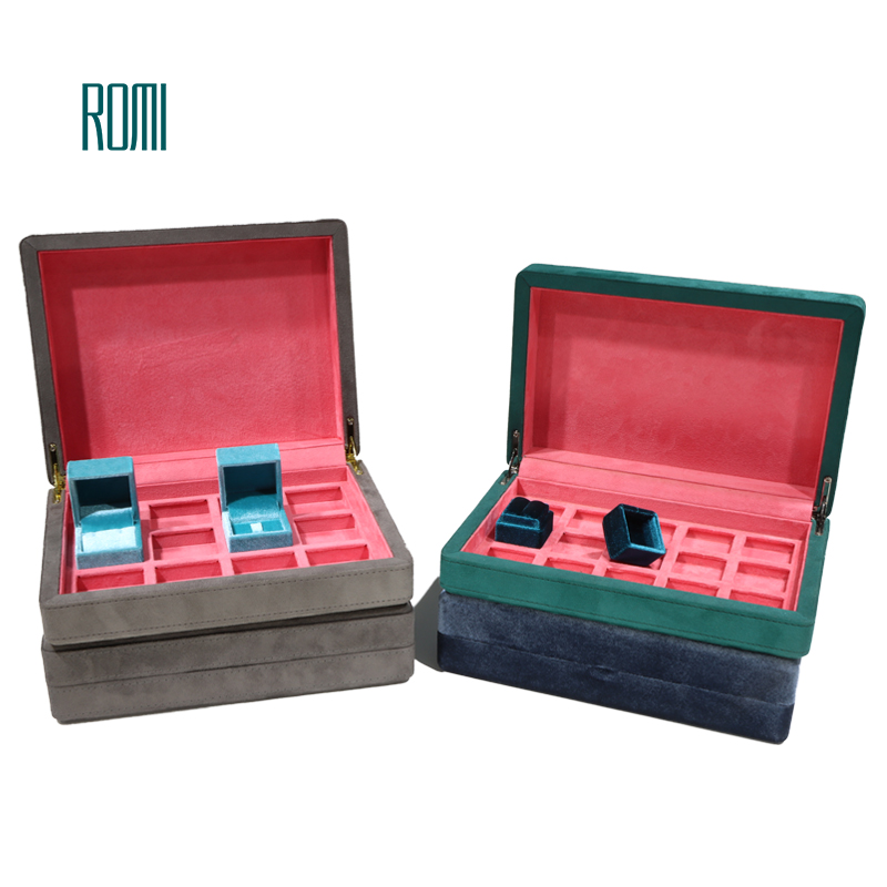 Jewelry box comes with a small ring box multi-color suitable for jewelry display